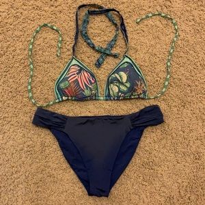 ROXY BIKINI BOTTOMS & MAAJI BIKINI TOP